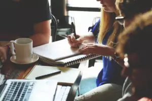 start-up, întâlnire, brainstorming, afaceri, muncă în echipă, echipă, oameni, birou, grup, corporativ, conferință, colegi, companie, parteneriat, seminar, proiect, masă, profesioniști, casual, parteneri, plan, schiță, blocnotes, colegi, scris, cafea, laptop, calculator, notițe, lucru, întâlnire, întâlnire, întâlnire, afaceri, afaceri, afaceri, afaceri, afaceri, muncă în echipă, echipă, echipă, echipă, oameni, birou, birou, birou, birou, scris, calculator, lucru